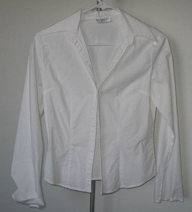 JHL 1004 white button up long sleeved top size small sexy like new