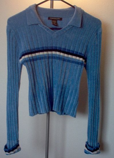 Tomfoolery size medium sweater blue cute acrylic excellent condition