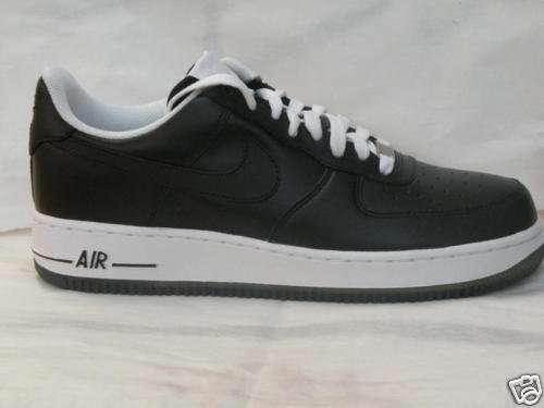 Nike Air Force 1 Black and White