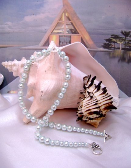 Celadon/Aqua Pearl and Crystal Single-Strand Necklace