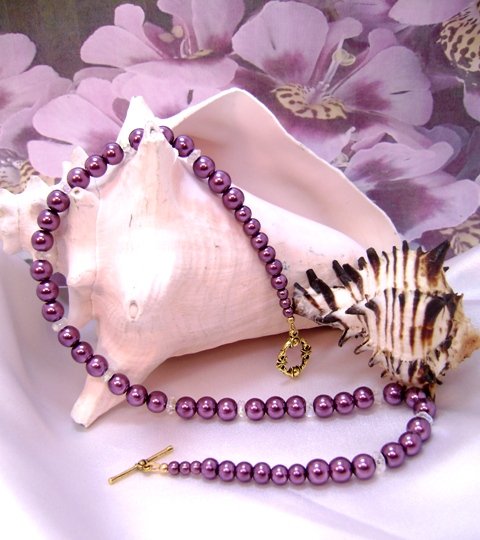 Burgundy Merlot Pearl and Crystal Single-Strand Necklace