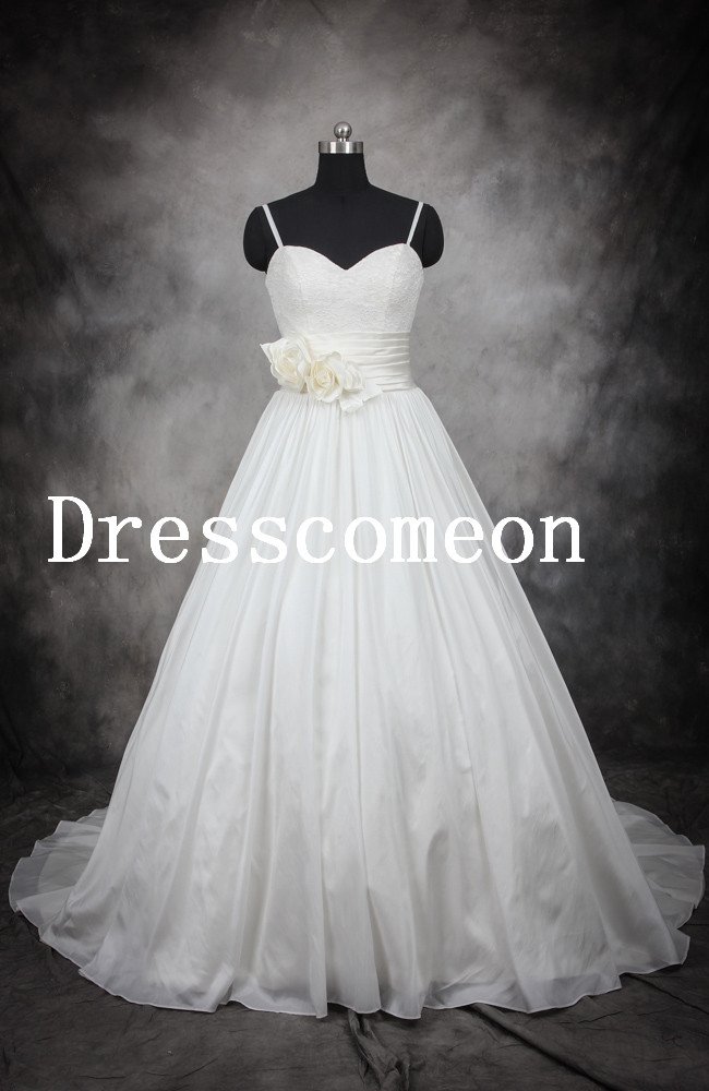 New White Wedding Dress High European Quality with hand made flowers(MD020)