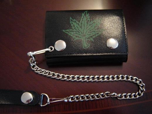 Black Leather 'Marijuana Leaf' Tri Fold Chain Wallet