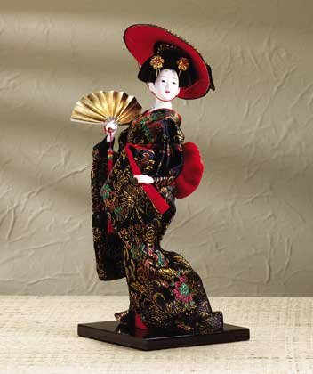 29107 Porcelain Geisha with Fan
