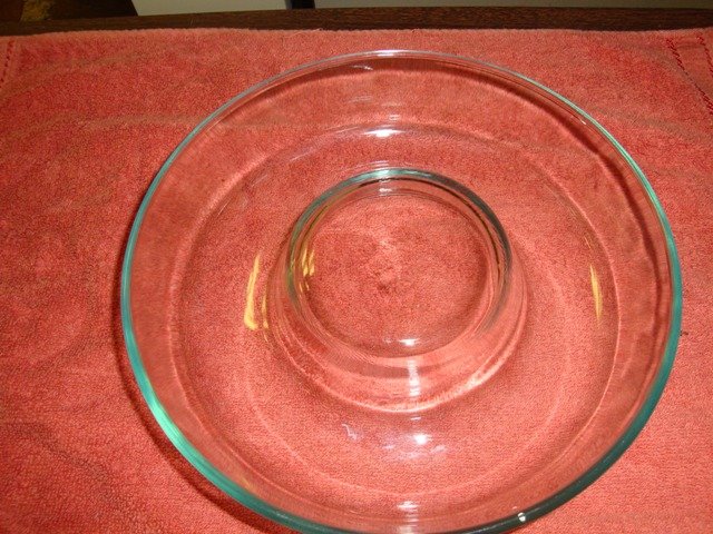 PYREX 9" BUNDT JELLO MOLD FRANCE
