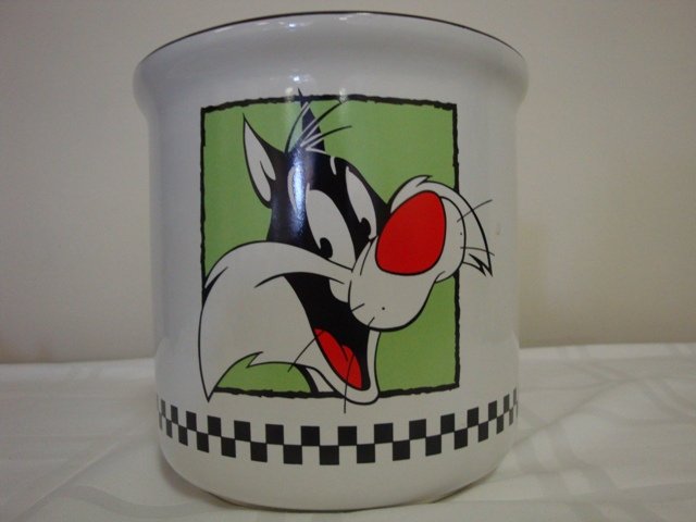 WARNER BROS. 1993 SYLVESTER THE CAT COOKIE JAR BOTTOM ONLY