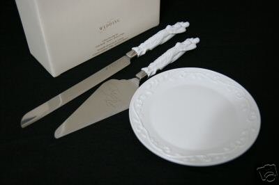 WEDDING 3 Piece CAKE SERVING SET BY HALLMARK KEEPSAKE