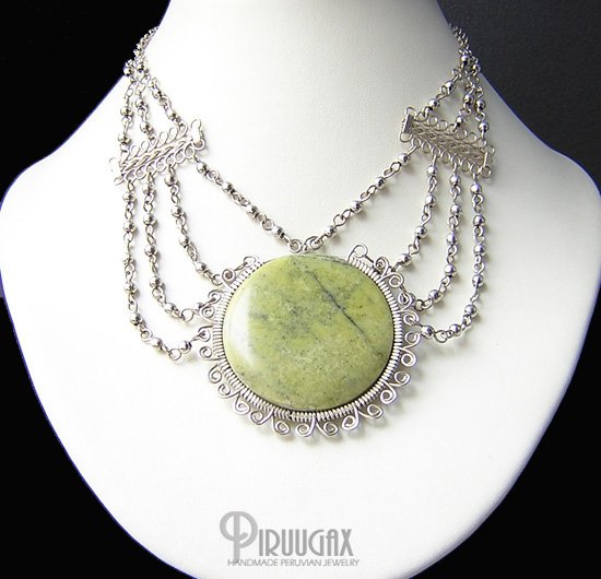 JADE SUN Silver Serpentine Medallion Necklace Choker