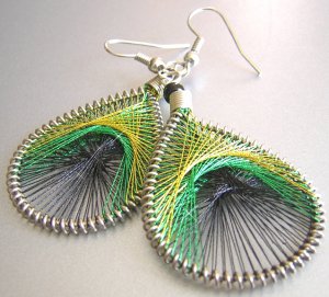 How To Make A Scalloped Crochet Hoop Earring Knitting Crochet