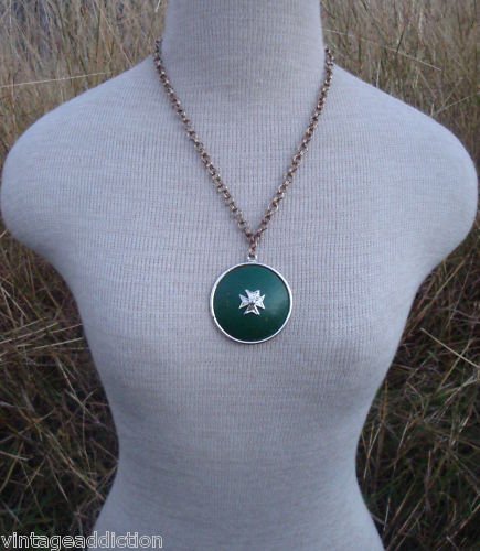 Vintage Chunky Green Medallion Pendant Necklace