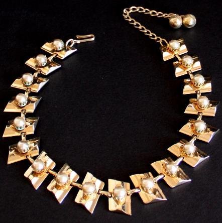 Vintage Hobe Egyptian Modernist Choker Necklace