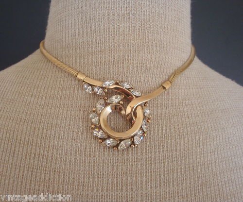 Dressy Vintage Crown Trifari Rhinestone Choker Necklace