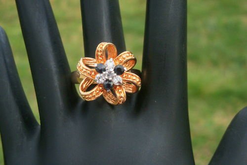 Vintage Golden Ribbon Rhinestones Size 9
