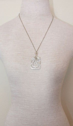 Vintage Avon Silver Modernist Pendant Chain Necklace