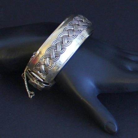 Vintage Braided Gold Tone Hinged Bracelet