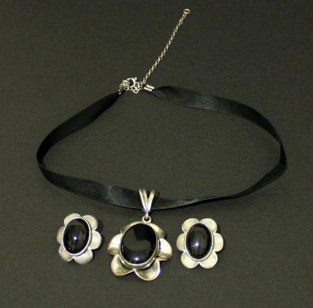 Sterling Silver Onyx Necklace Earrings Demi Parure Set