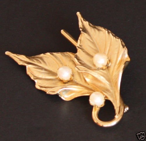 Vintage Golden Leaf White Pearl Pin/Brooch