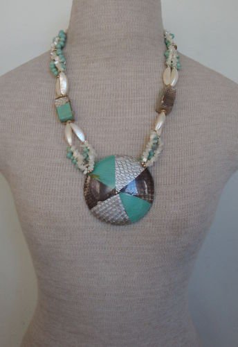 Vintage Green Stone Mother Of Pearl Chunky Necklace