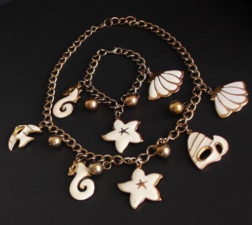 Vintage Sea Life Design Necklace Bracelet Set Cute !