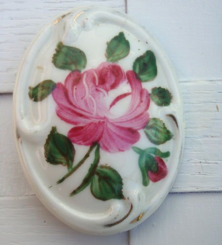 Vintage Art Deco Porcelain Flower Cameo Pin / Brooch