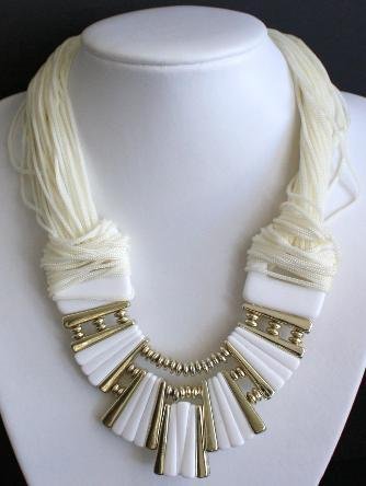Vintage Chunky Cream Necklace