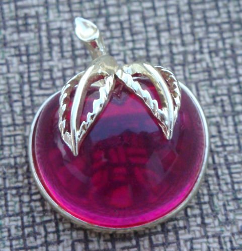 Cute Sarah Cov Magenta Apple Pin Brooch