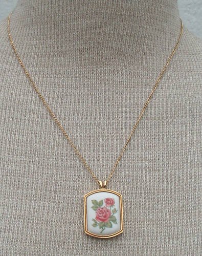 Vintage Victorian Revival Rose Cameo Pendant Necklace