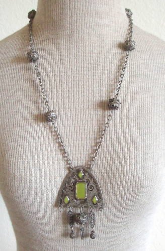 Vintage Art Deco Green Dangle Pendant Necklace
