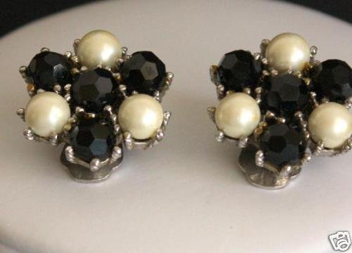 Vintage Marvella Black White Bead Clip On Earrings