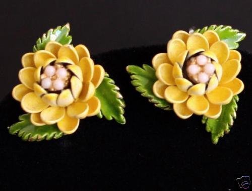 Vintage Yellow Flower Green Leaves Clip On Earrings