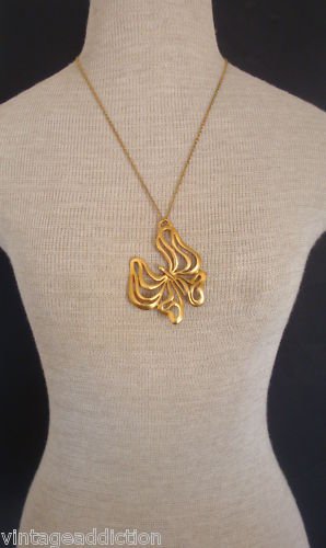 Exquistie Vintage Butterfly Pendant Necklace