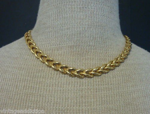 Chic Vintage Gold Link Necklace 1980s