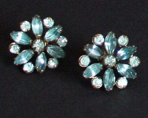 Vintage Art Deco Blue Rhinestone Prongset Earring