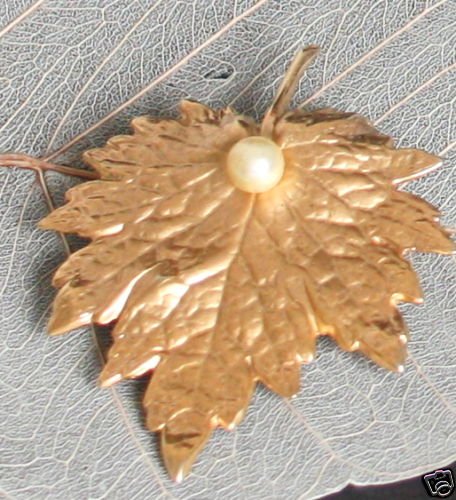 Vintage Signed Napier Golden Leaf Pin/Brooch