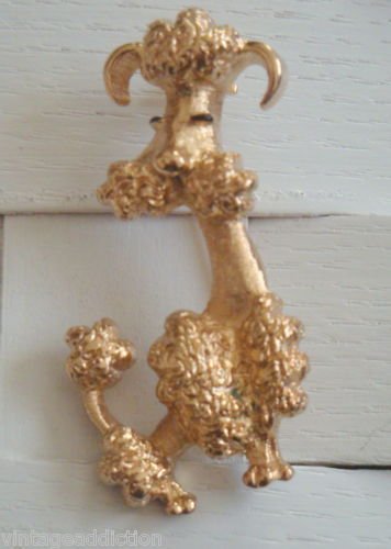 Cute Vintage Gold Tone Puddle Dog Pin Brooch