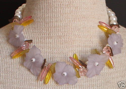 Vintage Chunky Pink Glass Flower Choker Necklace