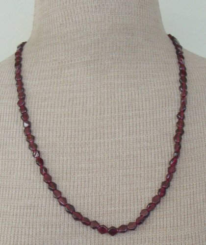Chrming Vintage Purple Amethyst Like Glass Necklace