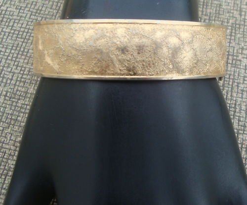 Vintage Art Deco Gold Tone Hinged Older Bracelet
