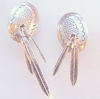 Indian Sterling SIlver Feather dangle clip earrings