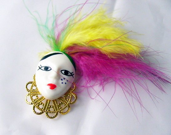Lady Flapper Face Head pin Feathers Yellow Green Purple