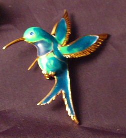 Hovering Hummingbird pin enamel vintage
