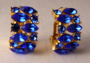 Vintage Shades of Blue rhinestone earrings clip