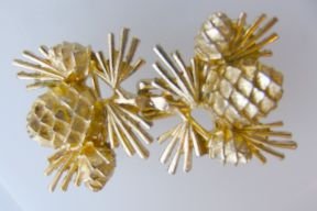 Pineapple Goldtone Belt Buckle Mimi Di N Signed vintage