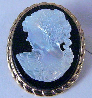 Mop Mother of Pear vintage Cameo Pin Pendant