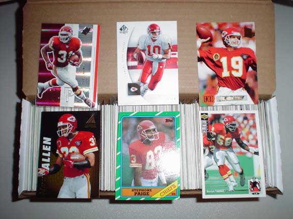 Collection of Kansas City CHIEFS Football Cards ***FREE SHIPPING***