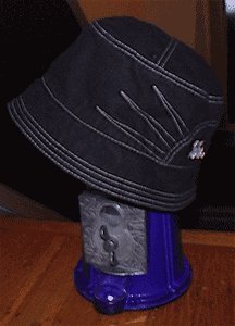 BLACK BUCKET CAP