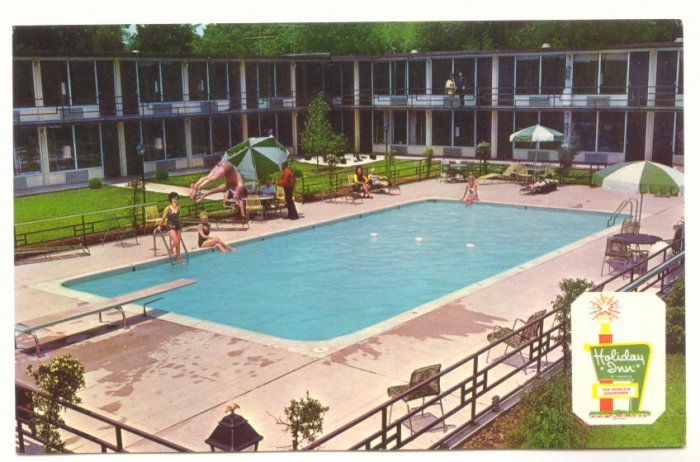 HOLIDAY INN NORTH, NASHVILLE TENNESSEE VINTAGE POSTCARD 30