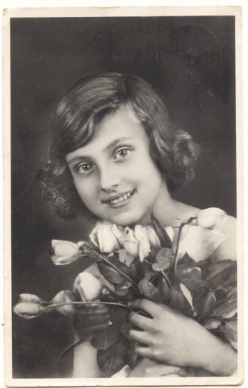 Beautiful Girl, Roses, REAL PHOTO POSTCARD #512