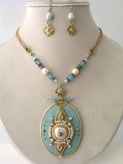 CHUNKY LIGHT BLUE TEAL AB CRYSTAL FAUX PEARL BEAD SET