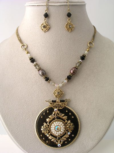 CHUNKY CIRCLE JET BLACK AB CRYSTAL FAUX PEARL BEAD SET